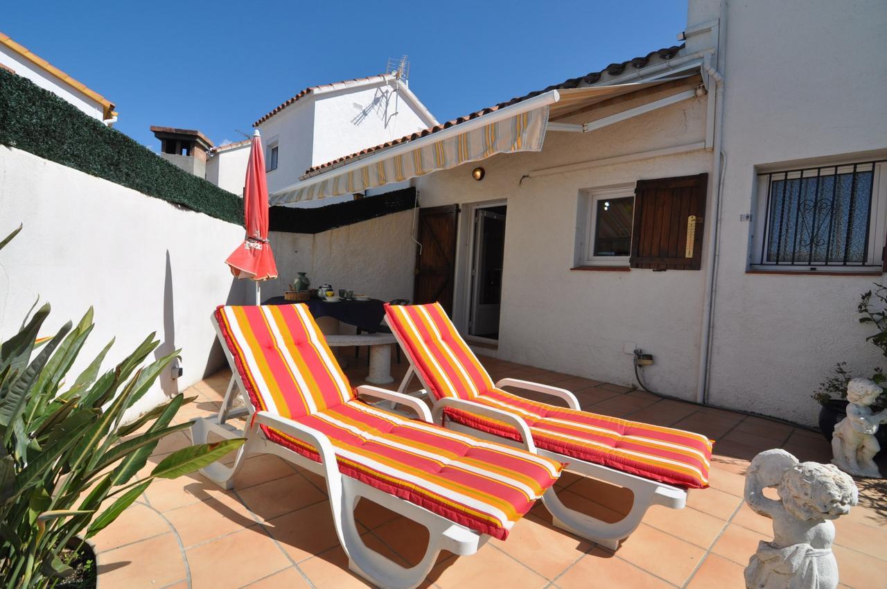 Rnet - Mas Matas A6 Roses Villa Exterior photo